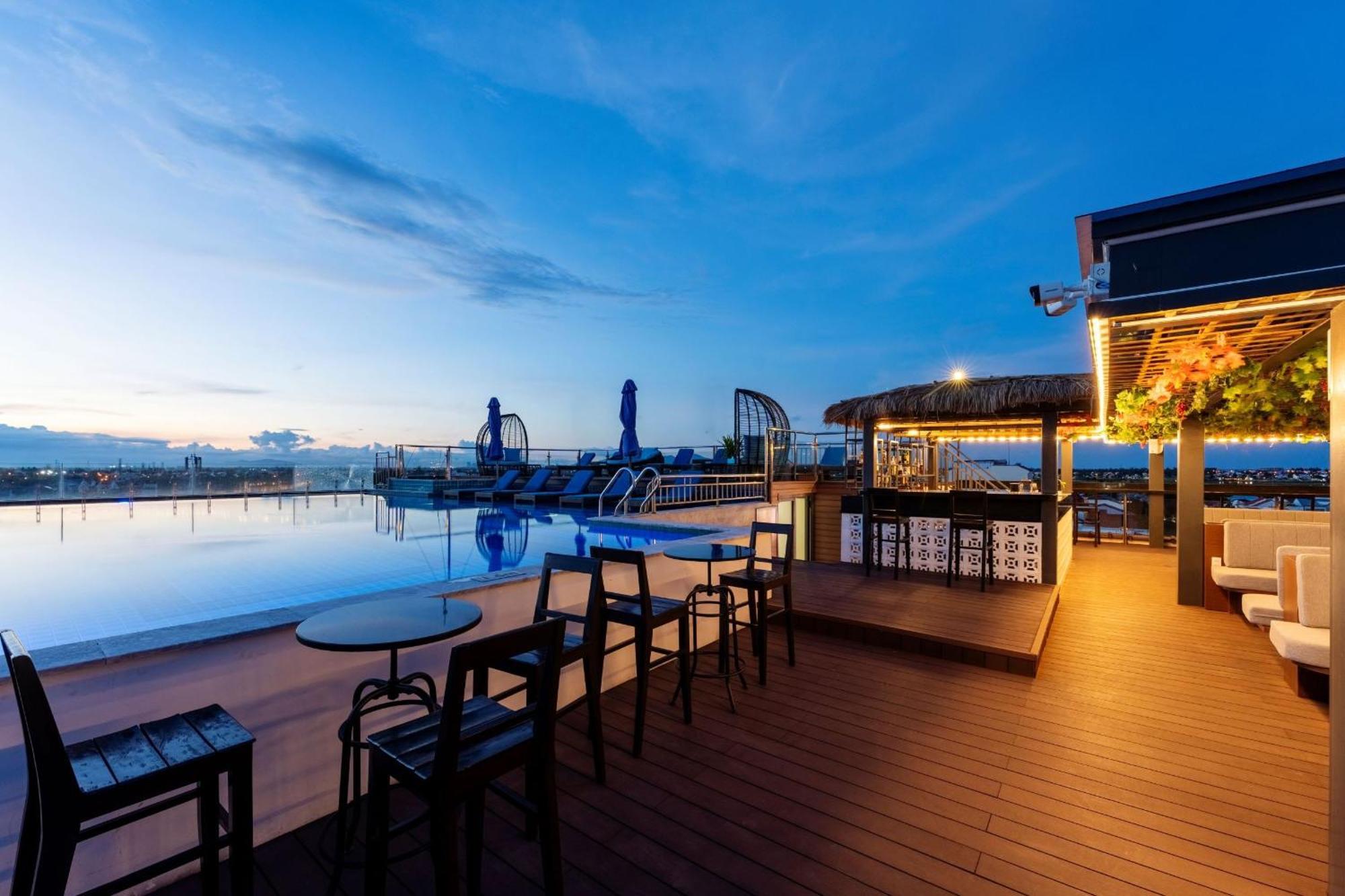 Qualia De Hotel Hoi An - Rooftop Bar City View Ngoại thất bức ảnh